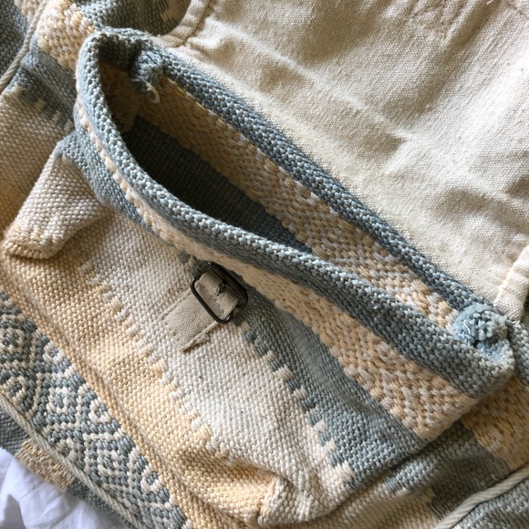 Beautiful woven cotton backpack - Picture 7 of 9